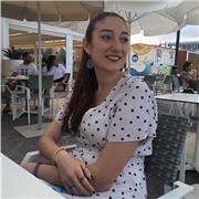 Profesora titulada y especializada en PT y AyL